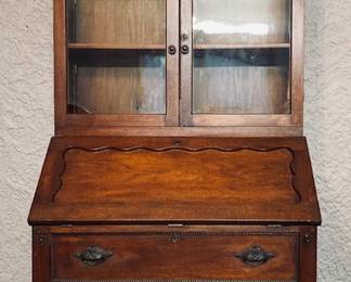 Vintage Antique 2 Piece Secretary Desk.
