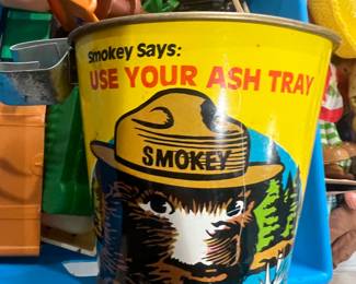 Smokey the bear ashtray