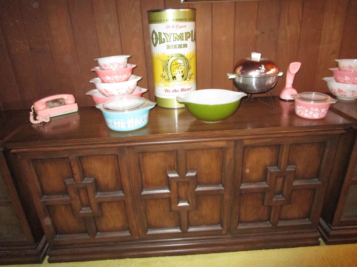 Vintage console with speakers, Pyrex collection, Olympia beer, vintage 1960's rotary phones