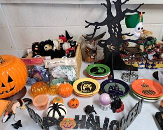 THANKSGIVING AND HALLOWEEN - NEVER TO LATE TO COLLECT THESE