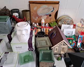 ART SUPPLIES, A VILLAGE HOUSE