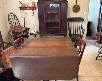 Antique drop leaf table