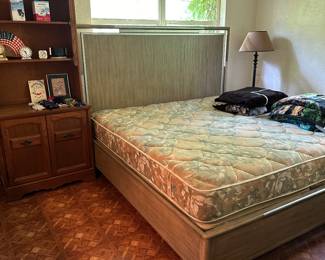 King bed 