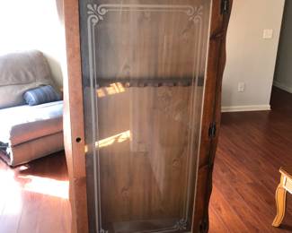 Rifle display cabinet