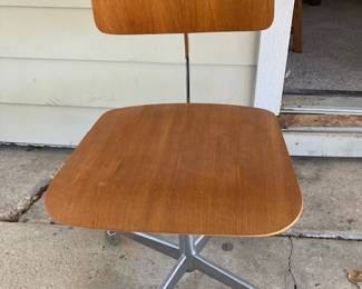 MCM office chair - Labofa