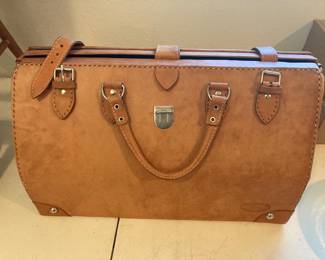 Chaco leather bag - doctor's style