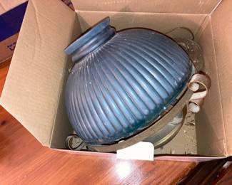 another antique light fixture