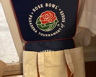 Rose bowl cushions UT either 2005 or 2006