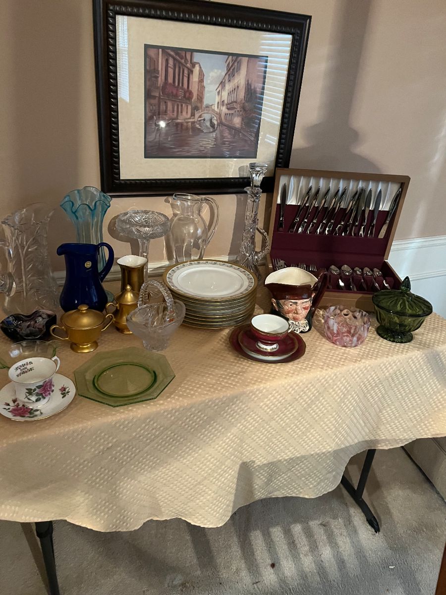 Sold out East Memphis Estate Sale starts on 11/24/2023