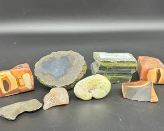 8 Minerals Feat. Labradorite