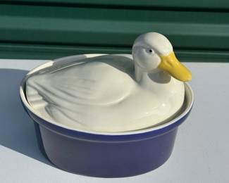 Charming Hall Duck Covered Dish