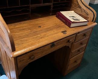 oak roll top desk.  Tambour needs to be repaired.