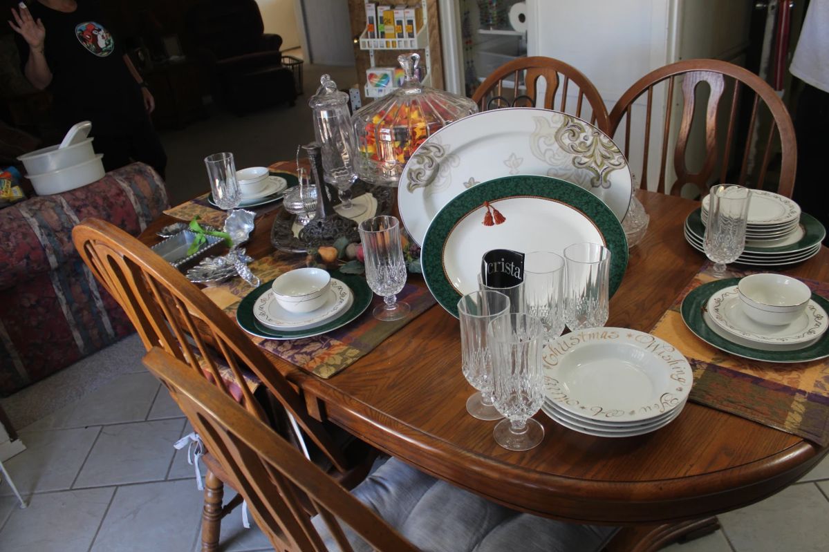 Estate Sale by Kim and Them in Midland, TX starts on 11/16/2023