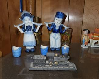 Holland and Delft Figures