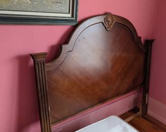 Bed frame and mattress/box spring