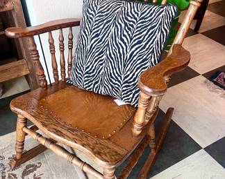 Vintage rocking chair in excellent condition