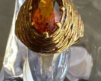 Vintage 18K GOLD Ring with Orange Sapphire