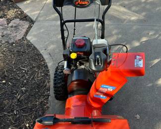 ARIENS Model 920021 Snowblower 
