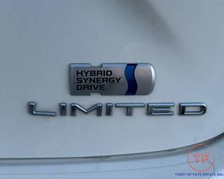 2015 Toyota Avalon Hybrid Limited (49,000 Miles)