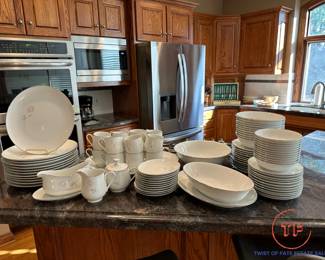 Sango Japan Roseanne Pattern China Set