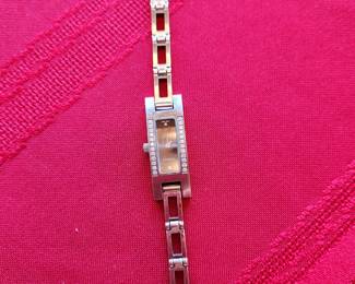 Vintage Gucci Quartz Watch with Black Dial, Stainless with Diamonds. 