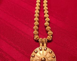 From the Metropolitan Museum of Art - Babylonian Necklace based on a pendant from the 17-18th Century!