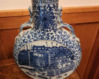 Antique  Chinese Procelain Moon Flask Jar/Vase - Circa 19th Century.  