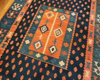 8' 8'' x 6' 10'' Handwoven Wool Rug 