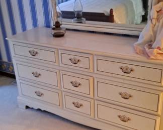Vintage Off-White Bedroom Dresser with 9 Drawers and Framed Mirror; Oil Lamp.