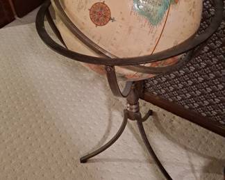 Repogle Marin Globe on Metal Base