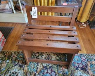 #1028 • Vintage Wooden Bench

