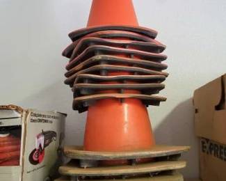 #5140 • (14) Orange Cones
