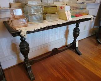 #1206 • Antique Table
