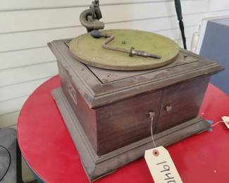 #1940 • Victor Record Player.
