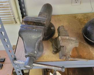 #5038 • (2) Vice Jaws
