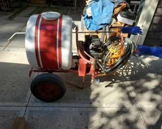 #4925 • Vintage Portable Sprayer
