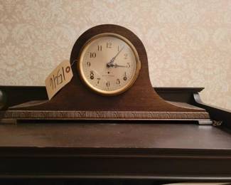 #1546 • Seth Thomas Mantle Clock
