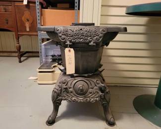 #1916 • Vitage wood Burning Stove.
