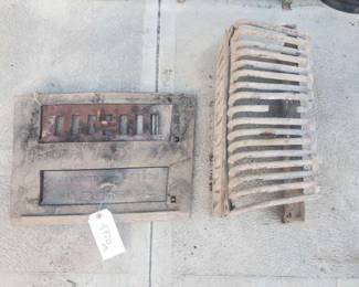 #4920 • Vintage Mangrum & Otter Fire Grate
