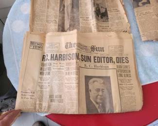 #1962 • Vintage New Papers
