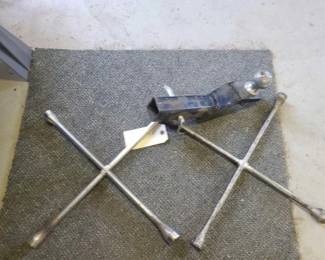 #5002 • Tire Irons and Tow Hitch
