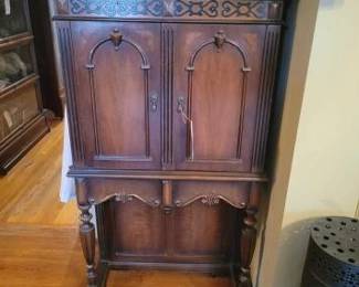 #1056 • Vintage Superior Cabinet Co Radio Cabinet
