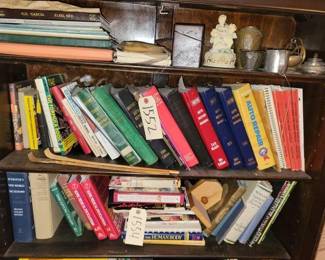 #1552 • Vintage Auto Repair Manuals, Cookbooks, Back Scratcher
