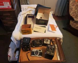#1422 • Yashica-D, Olympus 35RC, Target Browning Six-20, & Kodak Brownie Holiday Camera
