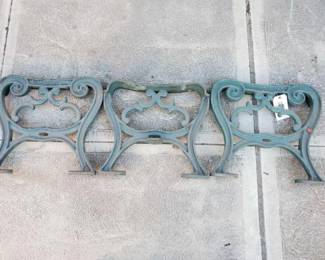 #4916 • Cast Iron Bench Frame
