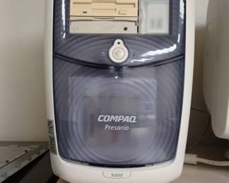 COMPAQ 