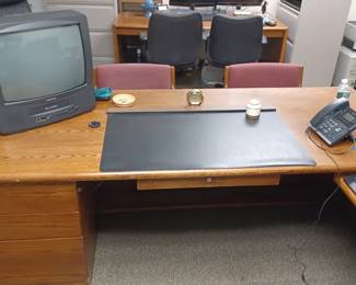 L shaped desk $100 or best offer.