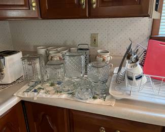toaster, glassware