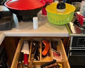 more kitchen gadgets wok