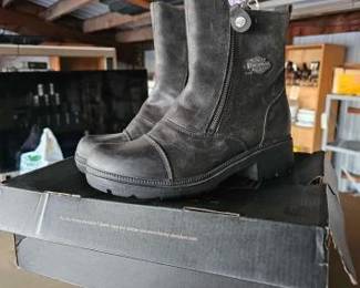 #10506 • Women's Harley Boots Size: 10
